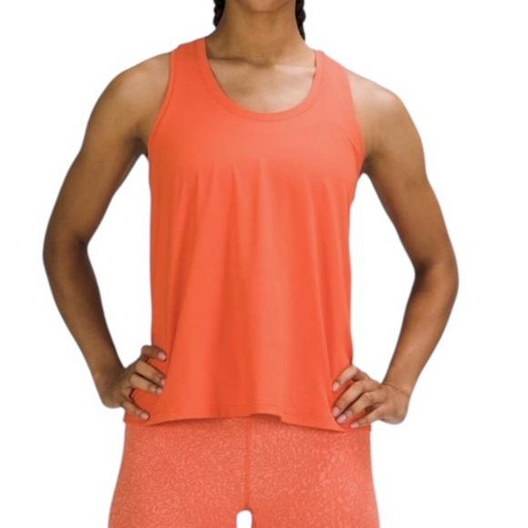 Lululemon Essential Tank Train in Warm Coral Size 0 - Picture 2 of 10